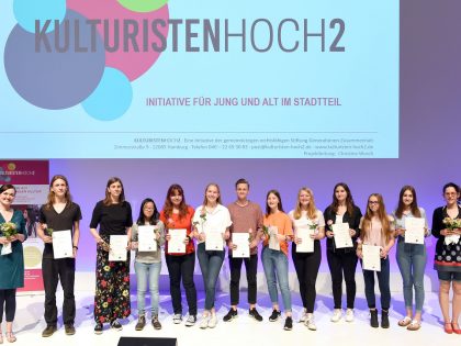 Feierliche Übergabe der Ehrenamtszertifikate für die „Kulturisten“ des Lise-Meitner-Gymnasiums