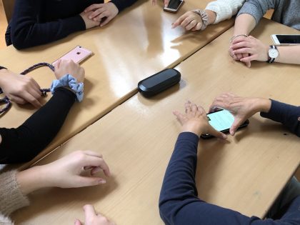 Pilotprojekt „DigitalHOCH2 – Jung schult Alt“ erfolgreich gestartet