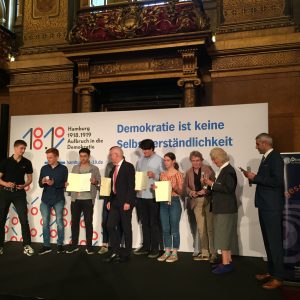 Demokratisch Handeln zeichnet Projekt „Ganz normale Menschen“ aus