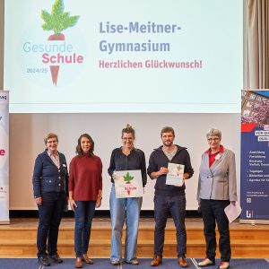 Eine Möhre fürs Lise-Meitner-Gymnasium