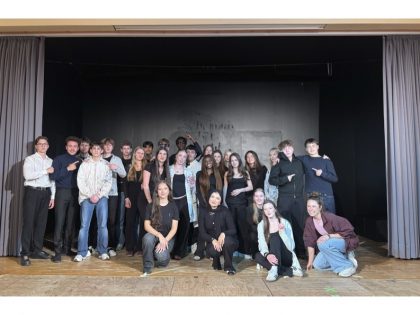 Aufführung Theaterkurs 10 „Was wir verdrängen“